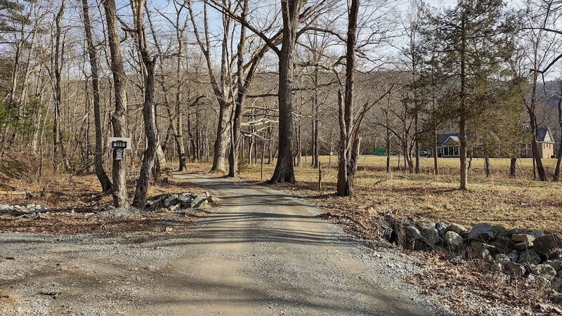 End of the trail looking back toward Skyline Drive.