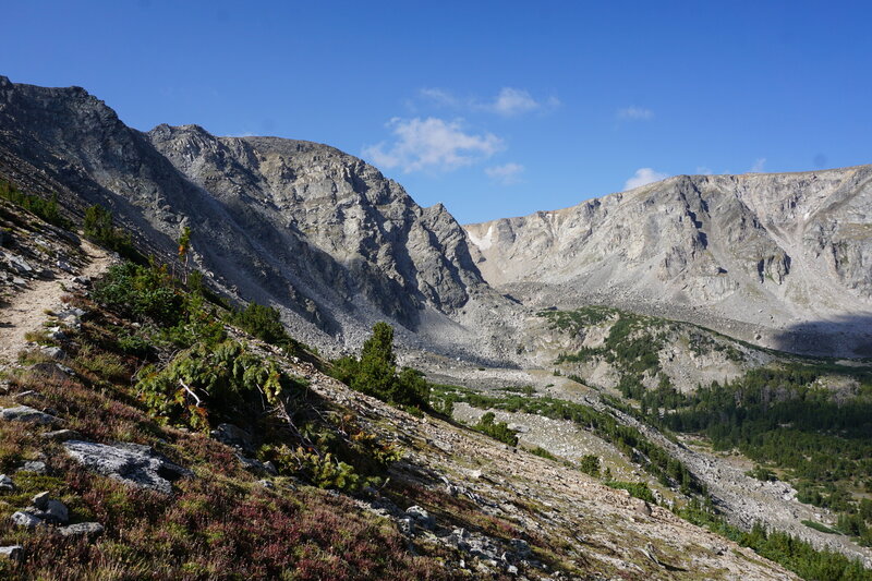 Climbing up to Silver Run Plateau