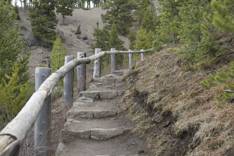 There is a short series of steps up to the viewing area for the falls. It's a short climb, but be ready for stairs if you have a stroller or find stairs challenging.