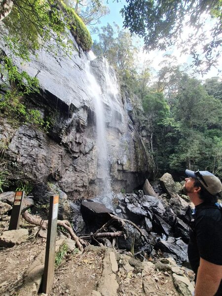 The photos just can't quite do the falls justice. The sign is 1.3 Kilometres from Canyon Lookout.