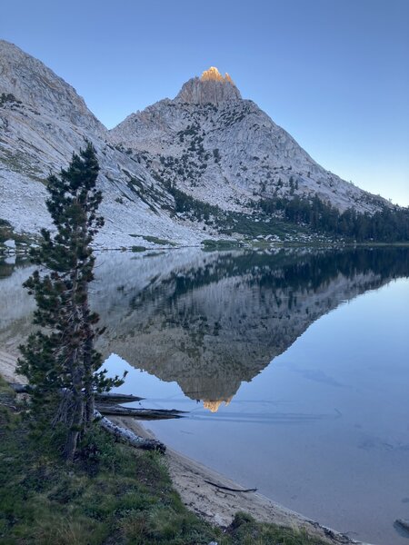 West to Ragged Peak.