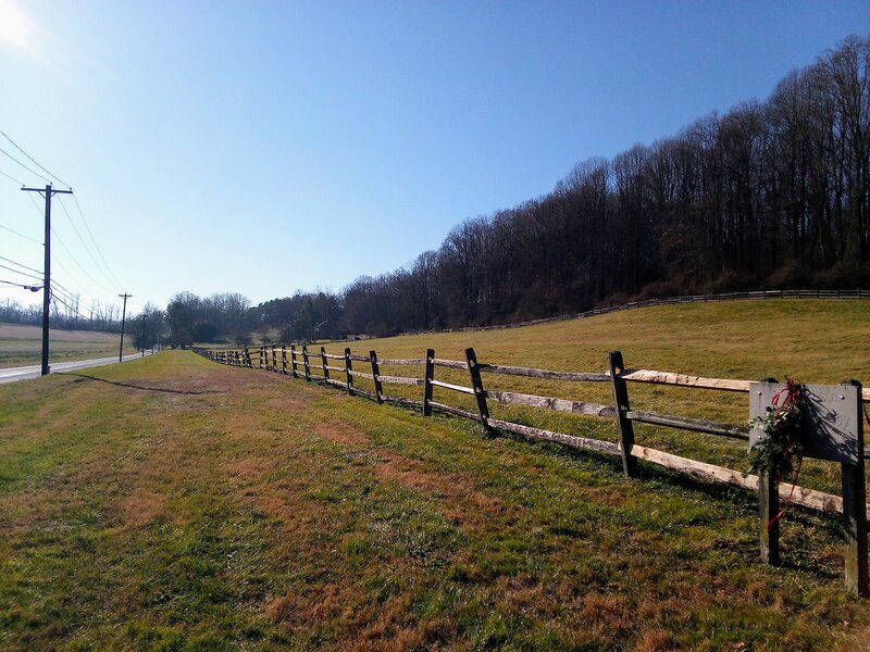 Looking down London Tract Rd, turning right on Vaughn's Trail.