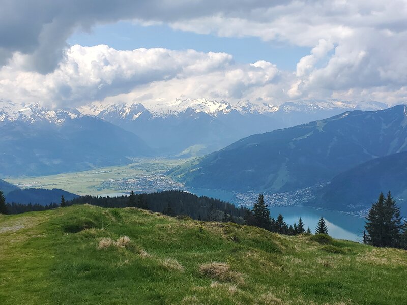 View of Zell am See and the lake.