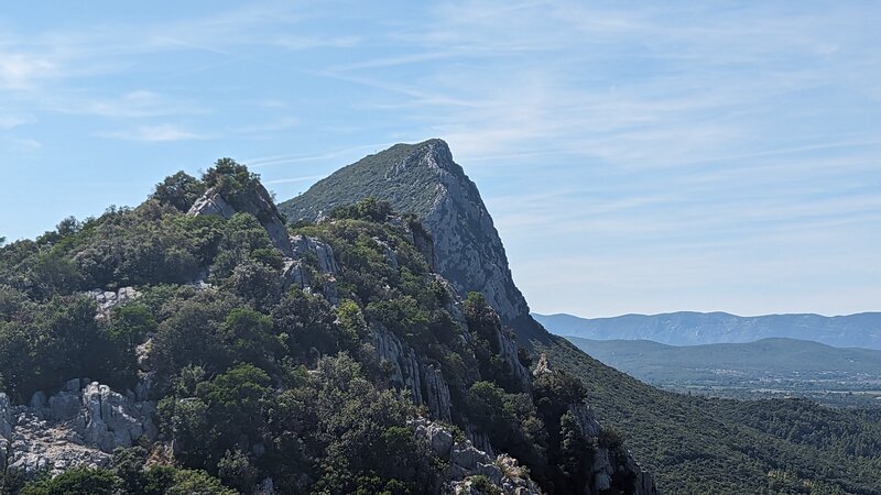 Pic St Loup side view