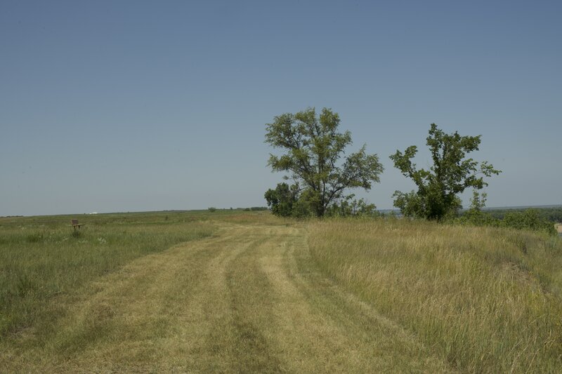 The trail reaches the bluff and runs along the top of the bluff for a while with views of the Missouri River.