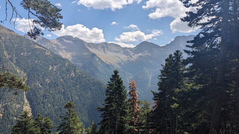 Baricave Peak Trail