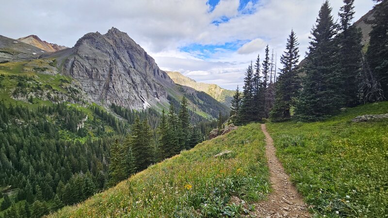 Blue Lakes Trail