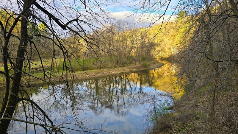 East Lake Trail