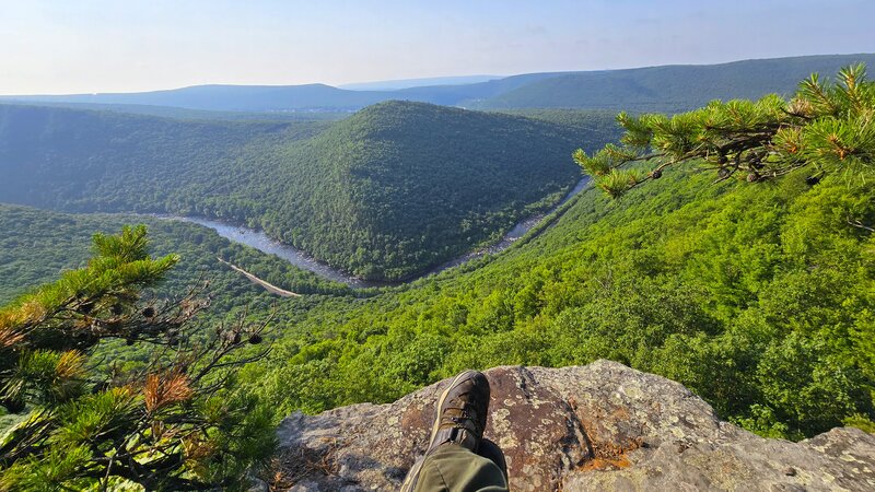 Hetchell's Tooth Cliffs - Lehigh Gorge Overlook Trail