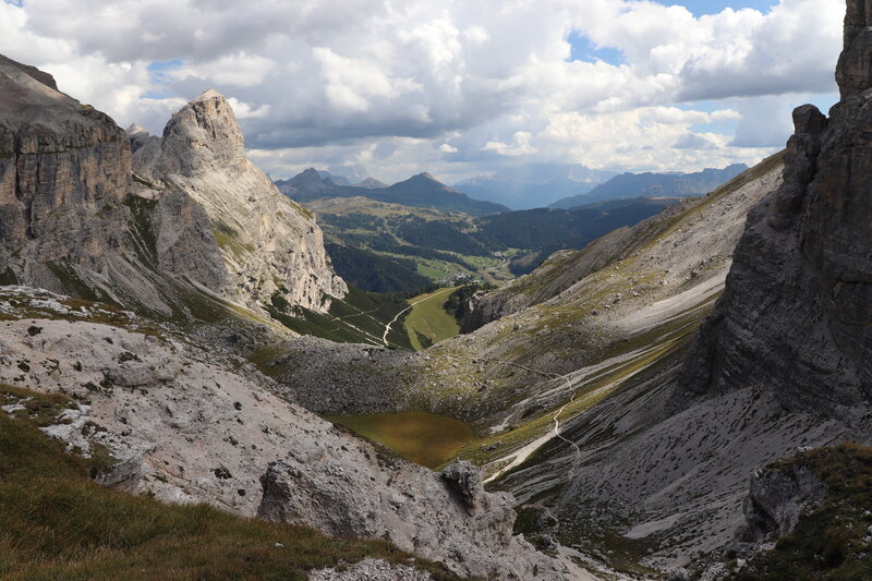 Lech de Ciampëi with Sassongher on the left and Marmolada in the background.