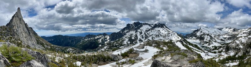 Panorama from Prusik Pass