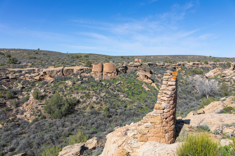 Remnants of Stronghold House with Twin Towers and Rim Rock House on the other side of the canyon