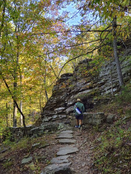 On the trail up to Devil's Den Cave.