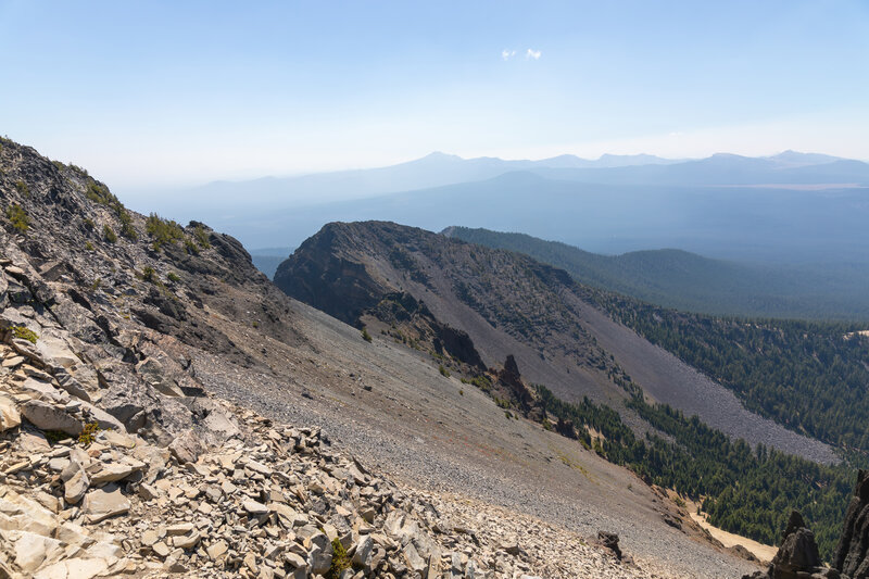 View along the spiny ridge south of Mount Thielsen.