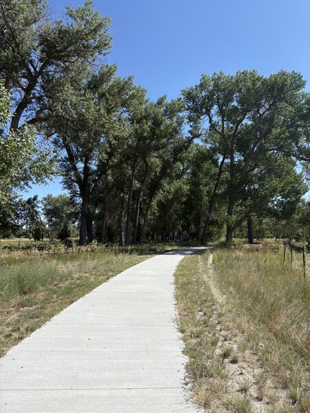 A nice paved trail.